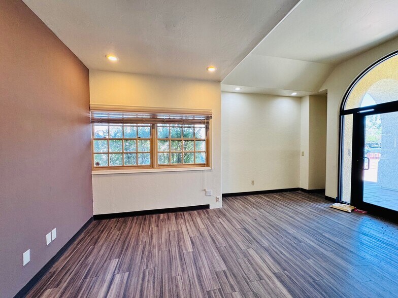 6115-6117 E Grant Rd, Tucson, AZ à vendre - Photo de l’immeuble – Image 3 sur 8