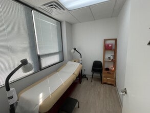 280 N Central Ave, Hartsdale, NY à louer Photo intérieure– Image 2 sur 7