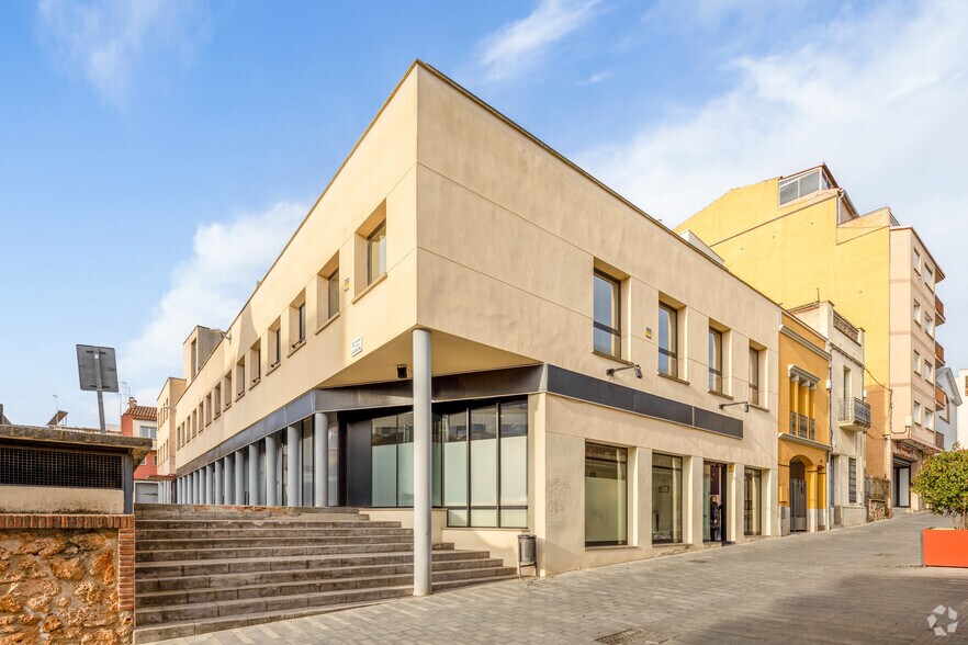 Local commercial dans Sant Cugat del Vallès, Barcelona à louer - Photo de l’immeuble – Image 3 sur 4