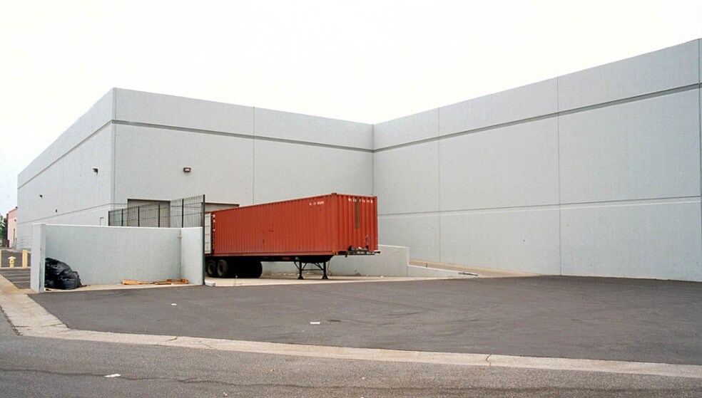 860 Sandhill Ave, Carson, CA à vendre - Autre – Image 2 sur 8