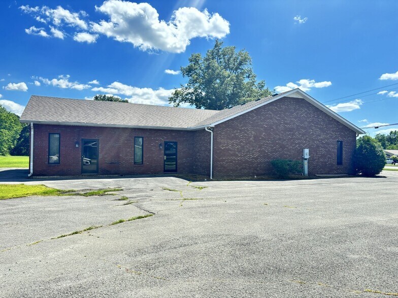 1601 McArthur St, Manchester, TN à louer - Photo principale – Image 1 sur 4