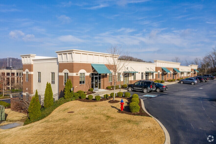 212 Overlook Cir, Brentwood, TN à vendre - Photo de l’immeuble – Image 3 sur 21