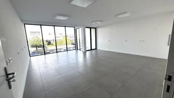 Bureau dans Perpignan à louer - Photo intérieure – Image 3 sur 4