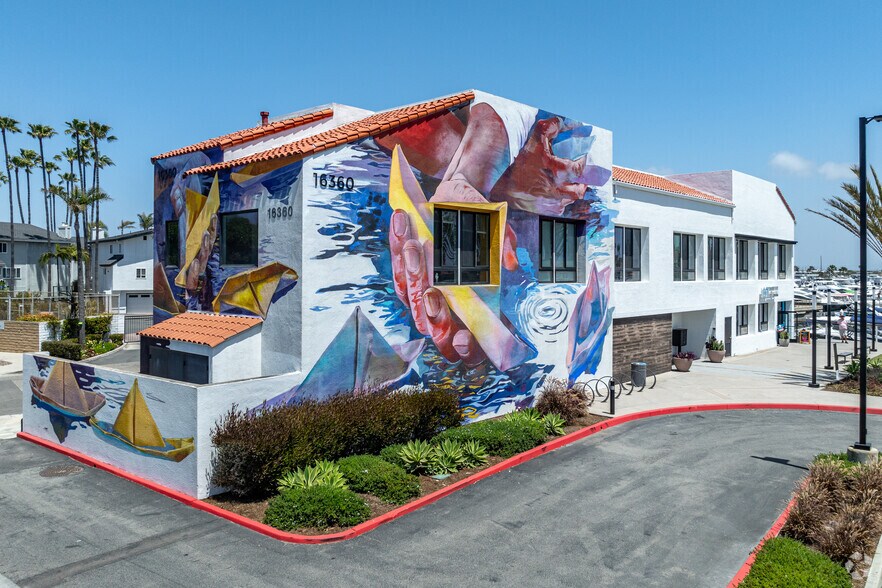 16360 Pacific Coast Hwy, Huntington Beach, CA à vendre - Photo principale – Image 1 sur 6