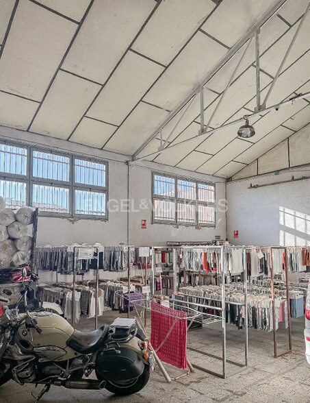 Industriel/Logistique dans Canet de Mar, Barcelona à vendre - Photo de l’immeuble – Image 3 sur 8