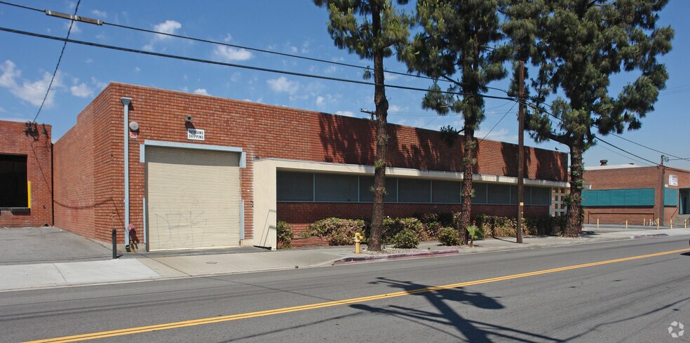 4609 Sheila St, Commerce, CA à louer - Photo de l’immeuble – Image 3 sur 3