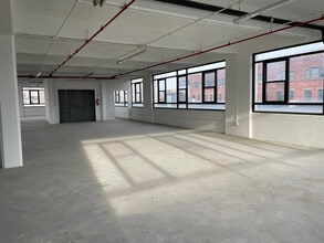 753-755 E 134th St, Bronx, NY à louer Photo intérieure– Image 2 sur 3