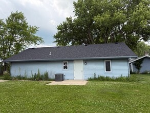 W2745 County Road D, Elkhorn, WI à louer Photo intérieure– Image 2 sur 12