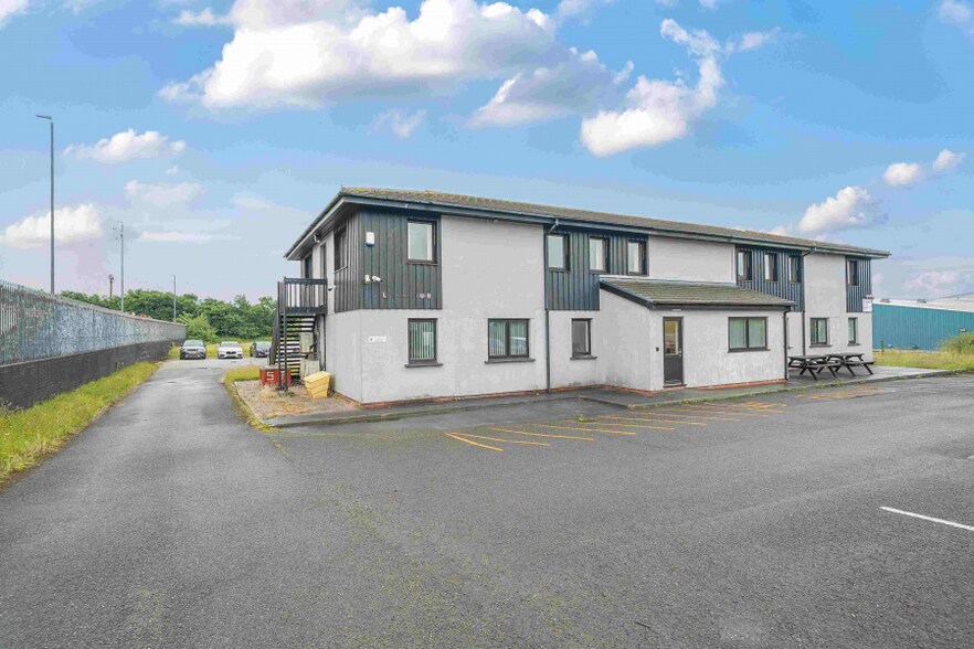 28 Victoria Business Park, Roche à vendre - Photo de l’immeuble – Image 2 sur 9