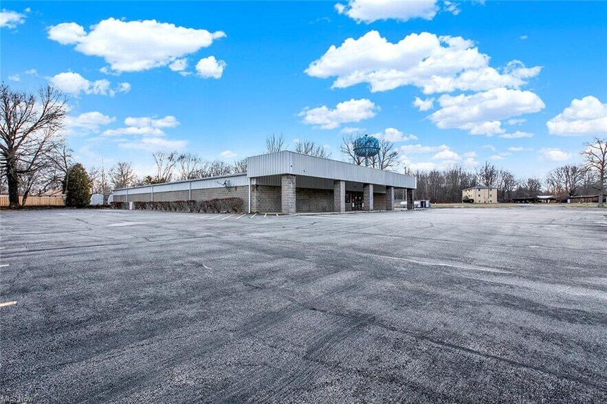 1428 Grandview Rd, Lake Milton, OH à vendre - Photo de l’immeuble – Image 2 sur 12