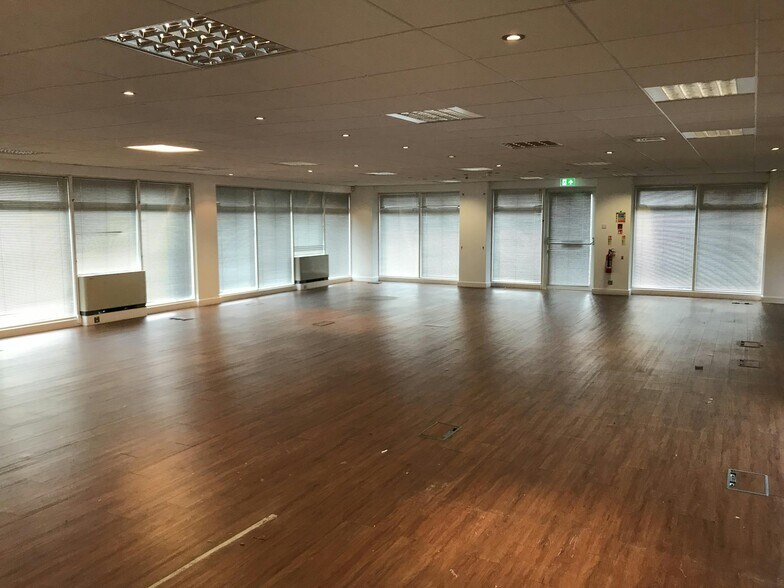 27 Oxford St, Newbury à louer - Photo intérieure – Image 3 sur 12