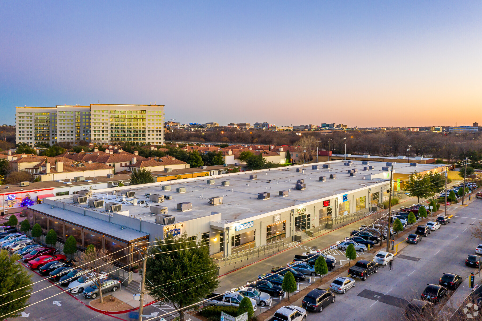 1001-1045 Foch St, Fort Worth, TX à louer Photo de l’immeuble– Image 1 sur 14
