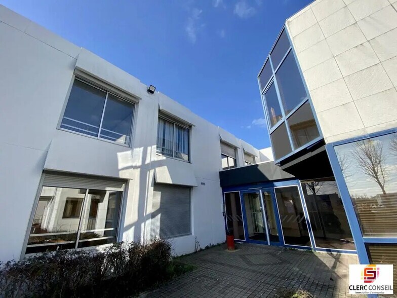 Bureau dans Évreux à louer - Photo de l’immeuble – Image 3 sur 5