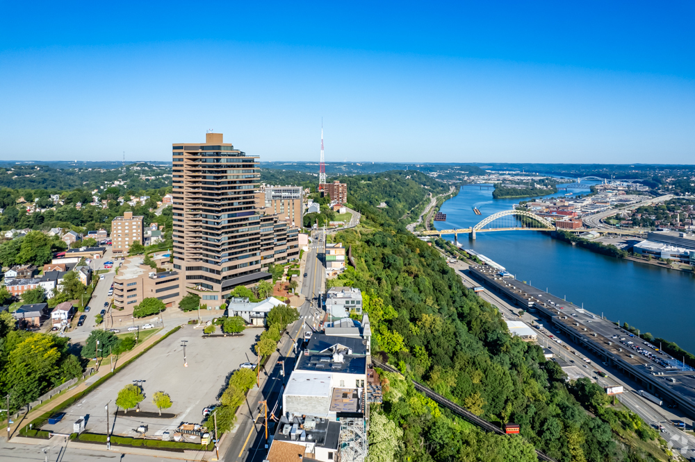 1301 Grandview Ave, Pittsburgh, PA à vendre Photo de l’immeuble– Image 1 sur 13