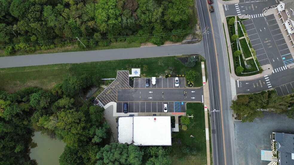 253 Mantoloking Rd, Brick, NJ à louer - Photo de l’immeuble – Image 2 sur 23