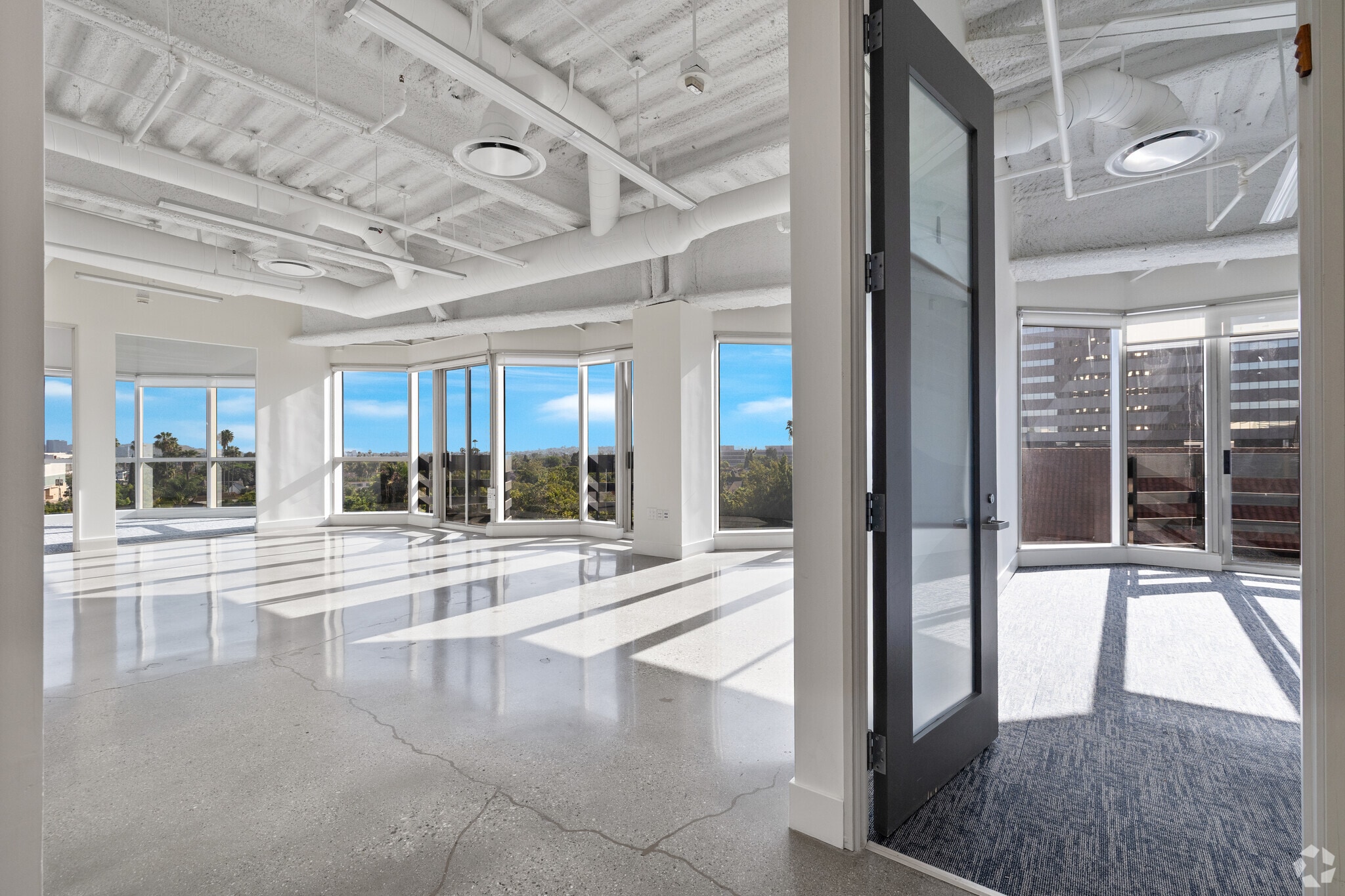 6100 Wilshire Blvd, Los Angeles, CA à louer Photo intérieure– Image 1 sur 2