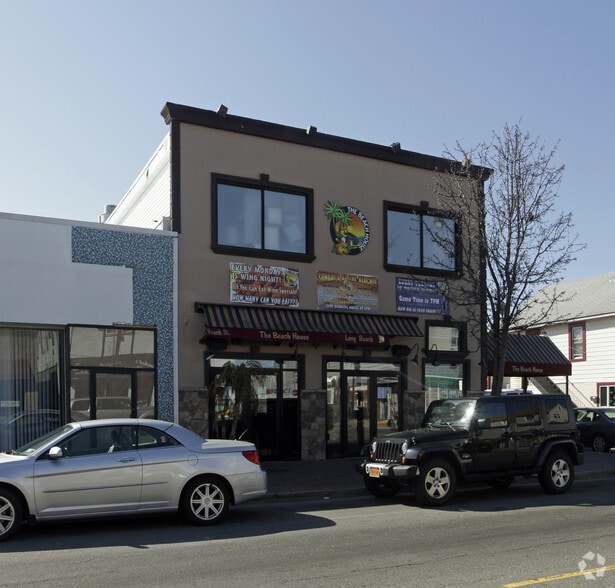 906 W Beech St, Long Beach, NY à vendre - Photo principale – Image 1 sur 2