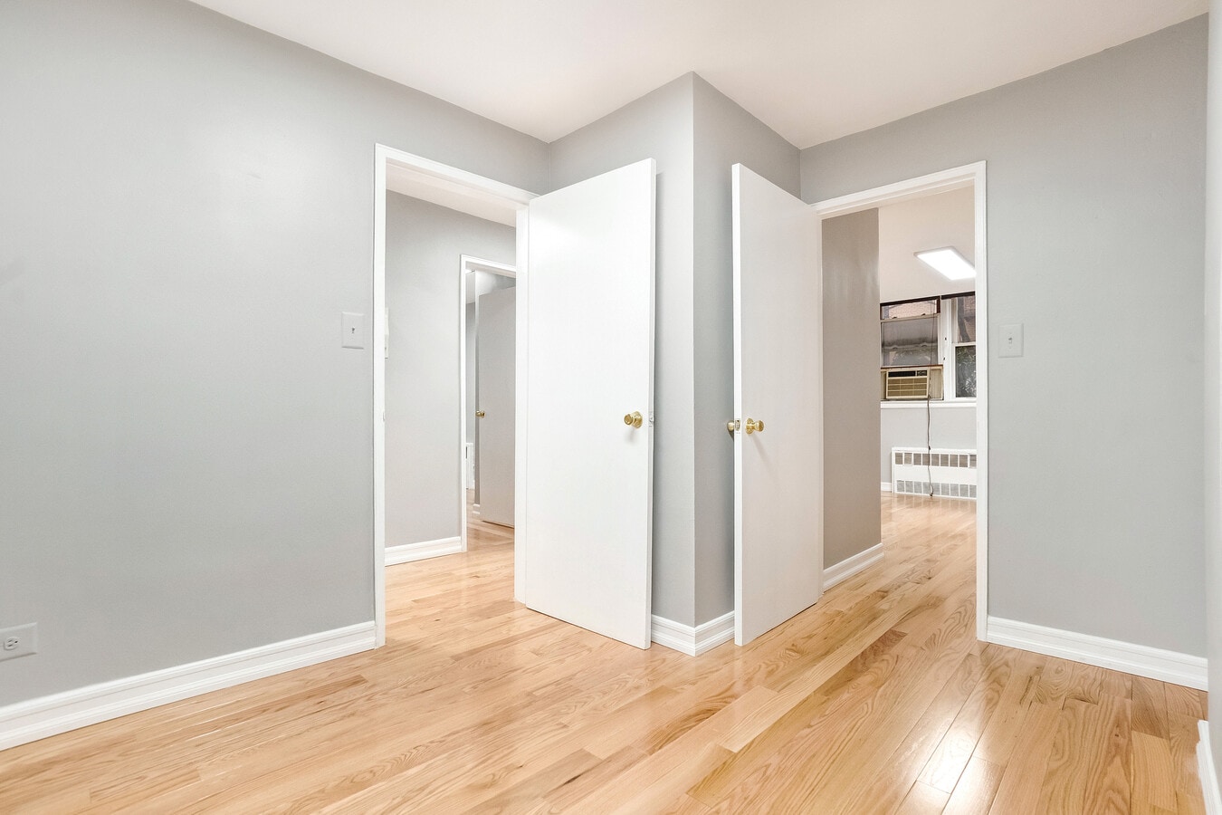 1717 E 18th St, Brooklyn, NY 11229 - Lot L1 - - Photo intérieure - Image 2 of 7