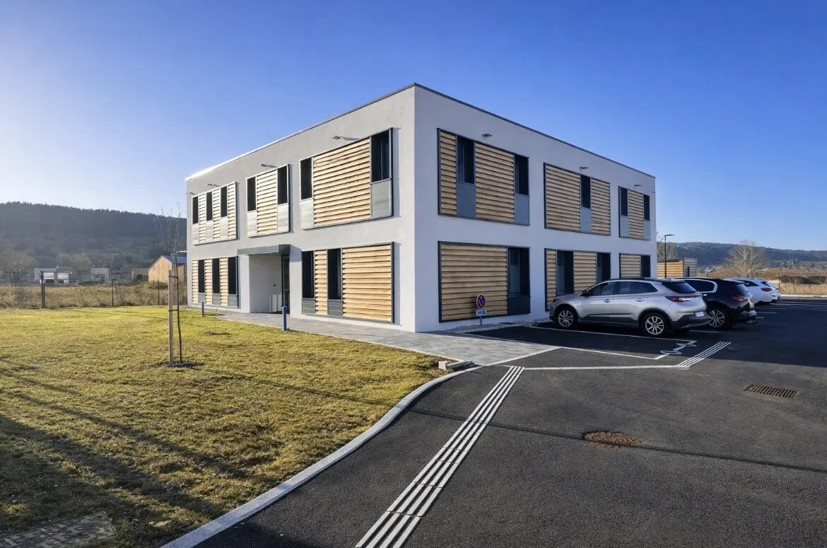 Bureau dans Pontarlier à louer Photo de l’immeuble– Image 1 sur 4