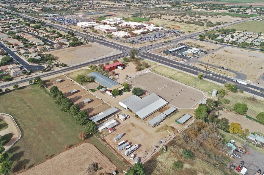 15225 E Riggs Rd, Gilbert, AZ à vendre - Photo de l’immeuble – Image 2 sur 30