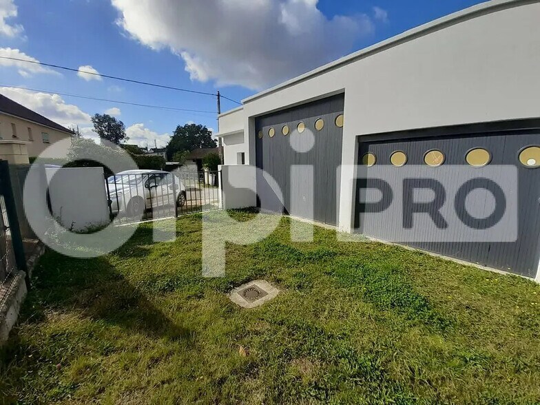44 Rue Henri Barbusse, Désertines à louer - Photo de l’immeuble – Image 3 sur 12