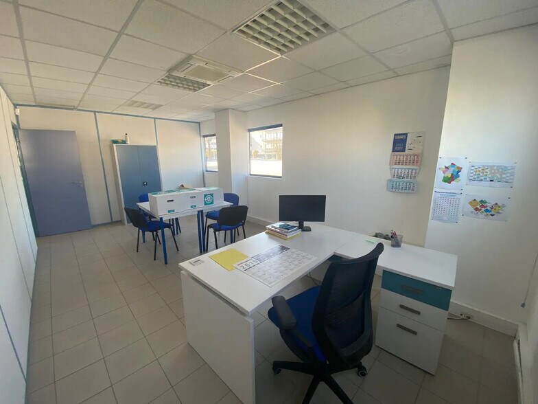Bureau dans Marseille à louer - Photo de l’immeuble – Image 2 sur 6