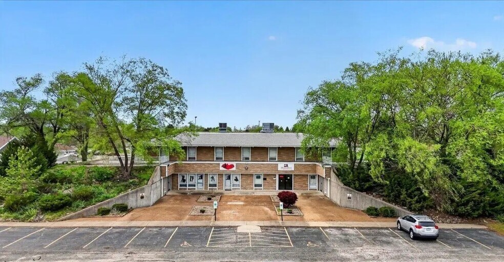 3111 Normandy Dr, Springfield, IL à vendre - Photo de l’immeuble – Image 1 sur 51