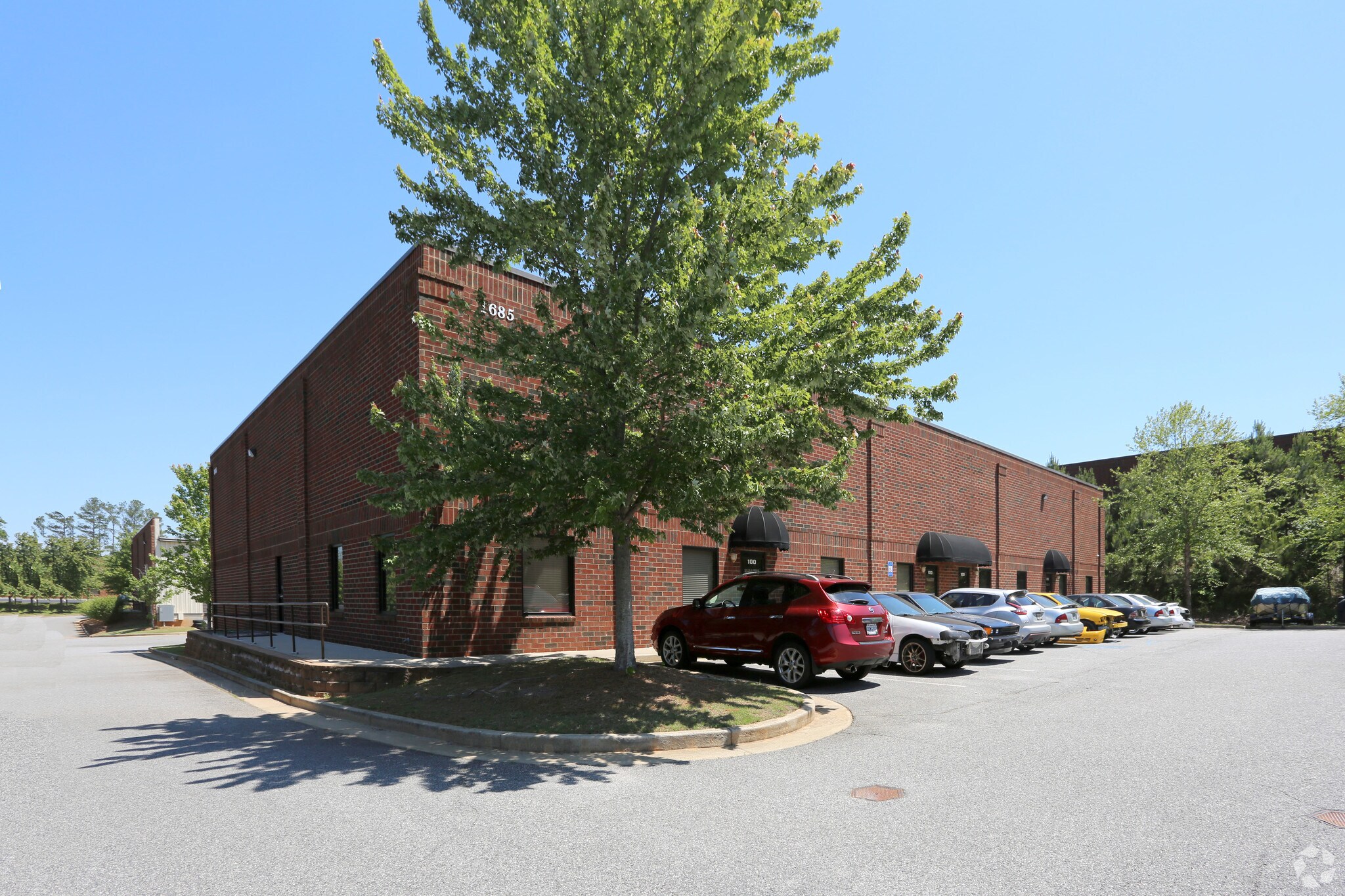 1685 Redi Rd, Cumming, GA à louer Photo de l’immeuble– Image 1 sur 7