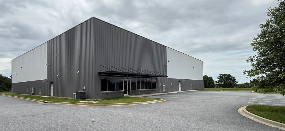 340 Mayfield Rd, Duncan, SC à louer - Photo de l’immeuble – Image 1 sur 5