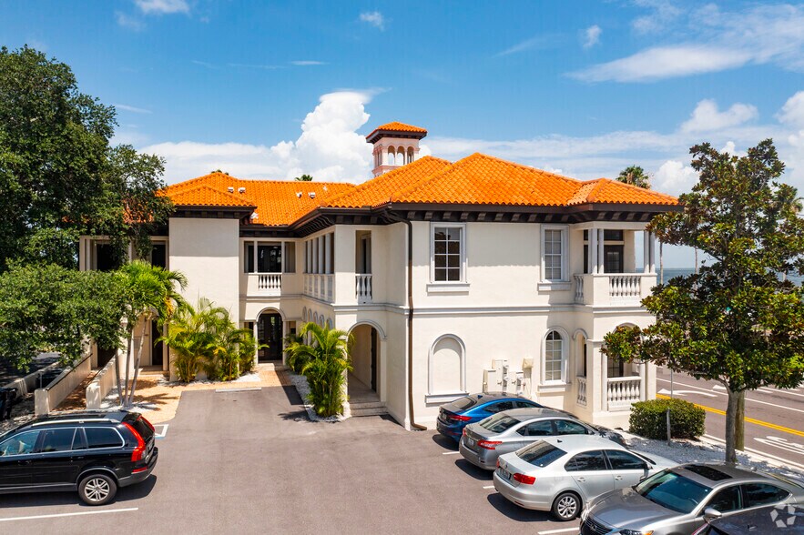 2905 Bayshore Blvd, Tampa, FL à louer - Photo de l’immeuble – Image 3 sur 7