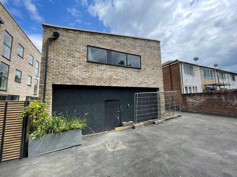 260 Knights Hl, Londres à vendre - Photo de l’immeuble – Image 2 sur 6