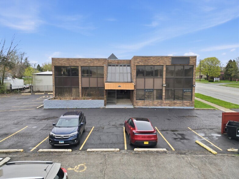 2071 Irving Park Rd, Hanover Park, IL à vendre - Photo de l’immeuble – Image 3 sur 32