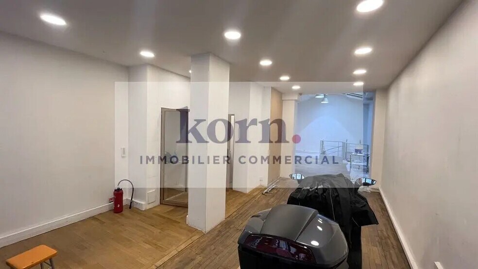 Local commercial dans Paris à louer - Photo intérieure – Image 3 sur 8