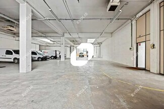 Plus de détails pour Local d'activités à louer