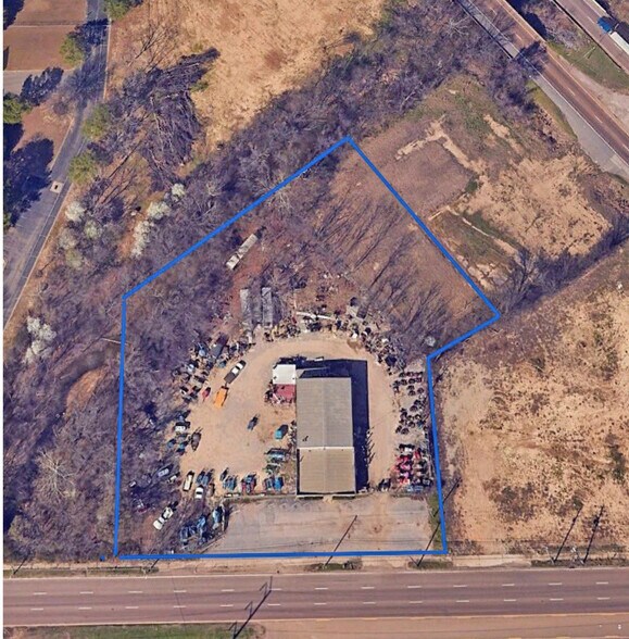 4890 E Shelby Dr, Memphis, TN à vendre - Photo de l’immeuble – Image 3 sur 4
