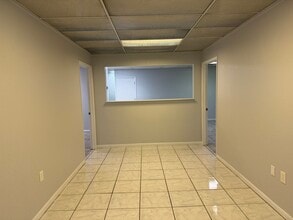 7777 N 131st St, Seminole, FL à louer Photo intérieure– Image 1 sur 6