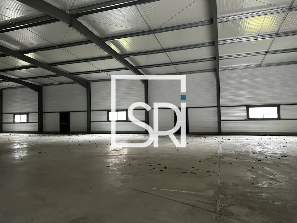 Industriel/Logistique dans Cusset à louer Photo de l’immeuble– Image 1 sur 11