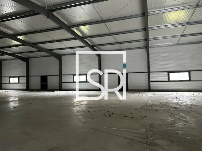 Plus de détails pour 13 Bis Boulevard Du Bicentenaire, Cusset - Industriel/Logistique à louer