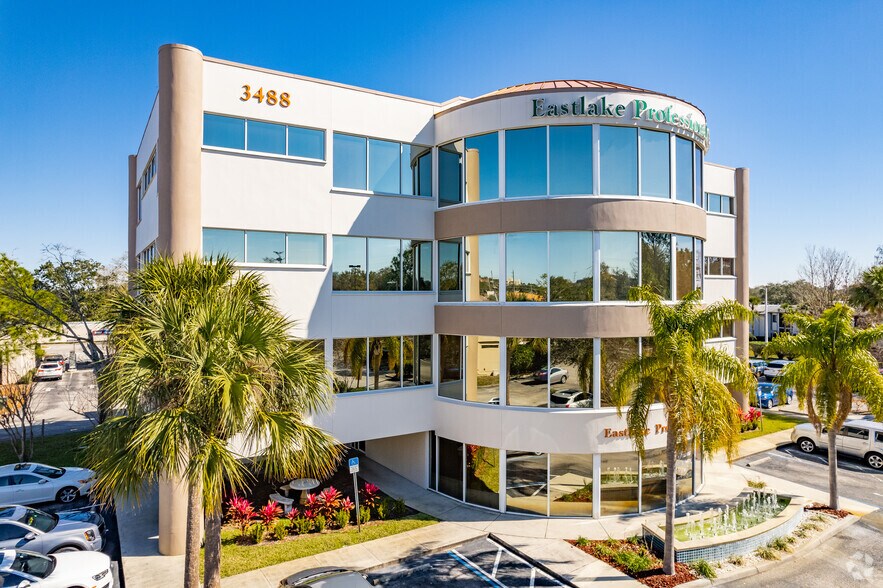 3488 East Lake Rd, Palm Harbor, FL à louer - Photo de l’immeuble – Image 2 sur 6