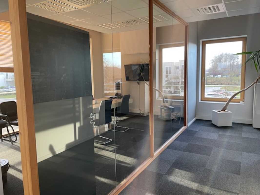Bureau dans Sainghin-en-Mélantois à louer Photo intérieure– Image 1 sur 6
