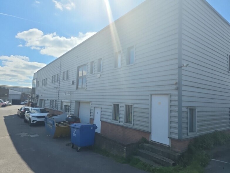 15 Bennet Rd, Reading à louer - Photo de l’immeuble – Image 2 sur 2