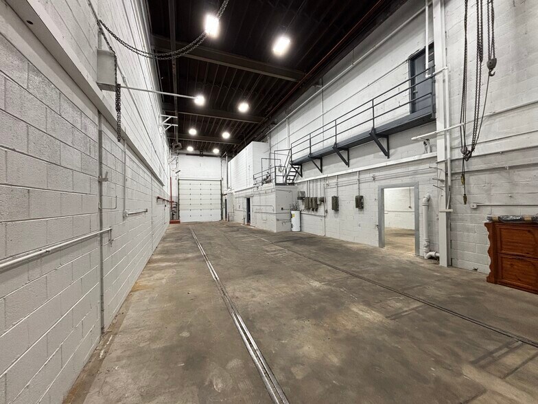 618 W 5th St, Palmyra, NJ à louer - Photo intérieure – Image 2 sur 4