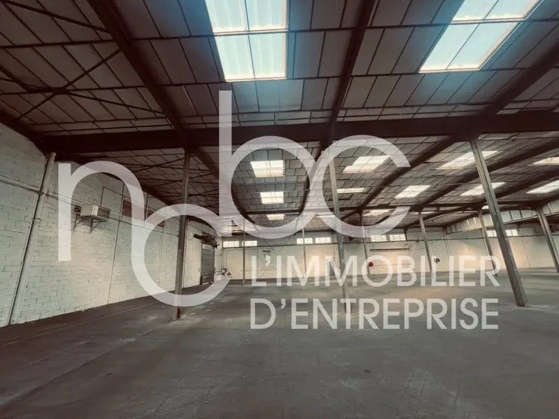 Local d’activités dans Vaulx-en-Velin à louer Photo intérieure– Image 1 sur 11