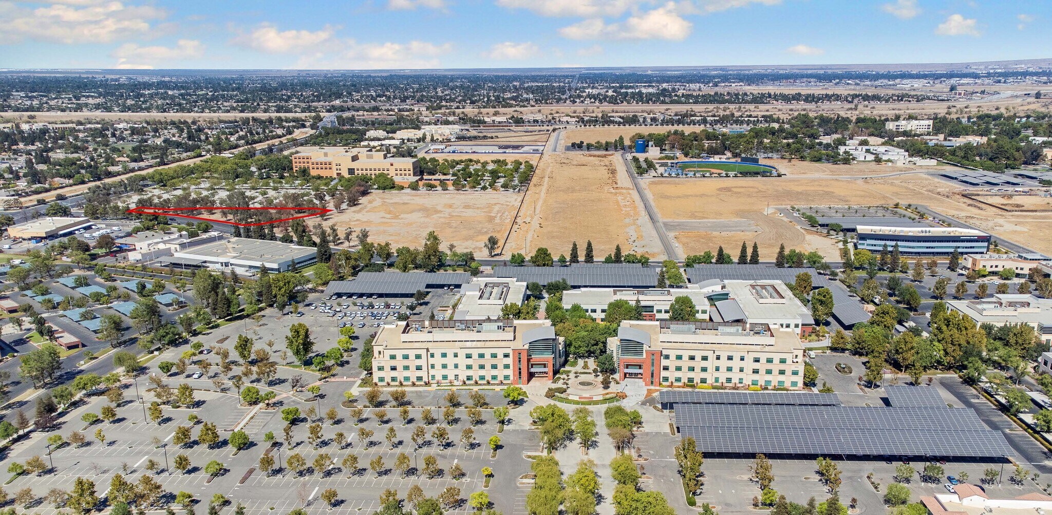 9916 Camino Media, Bakersfield, CA à louer Photo principale– Image 1 sur 6