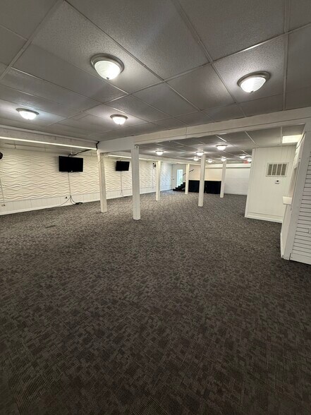 122 N Court St, Marysville, OH à vendre - Photo intérieure – Image 3 sur 22