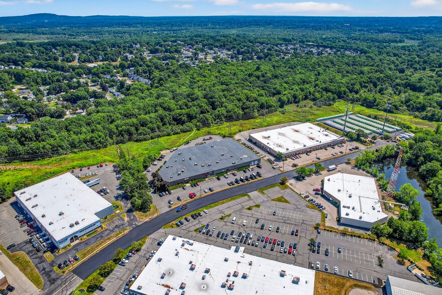 290 Vanderbilt Ave, Norwood, MA à louer - Aérien – Image 2 sur 6