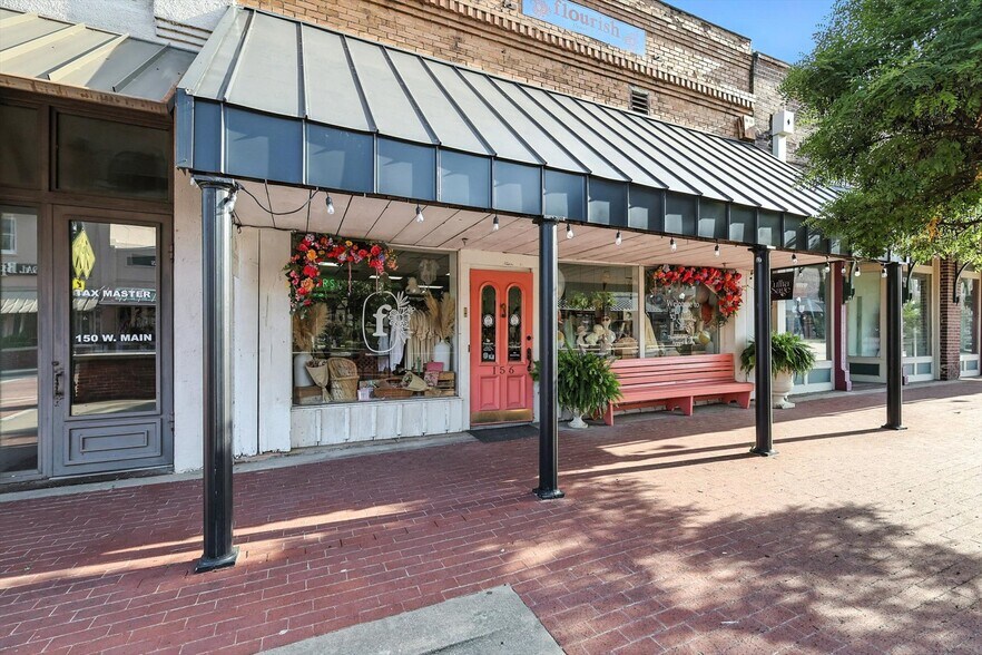 156 W Main St, Lewisville, TX à vendre - Photo de l’immeuble – Image 1 sur 39