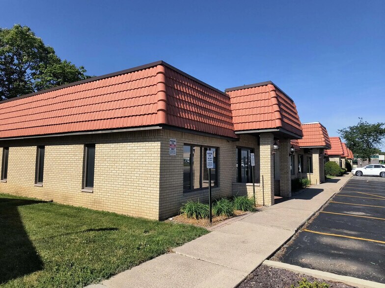 910 Richard Rd, Dyer, IN à vendre - Photo de l’immeuble – Image 2 sur 11