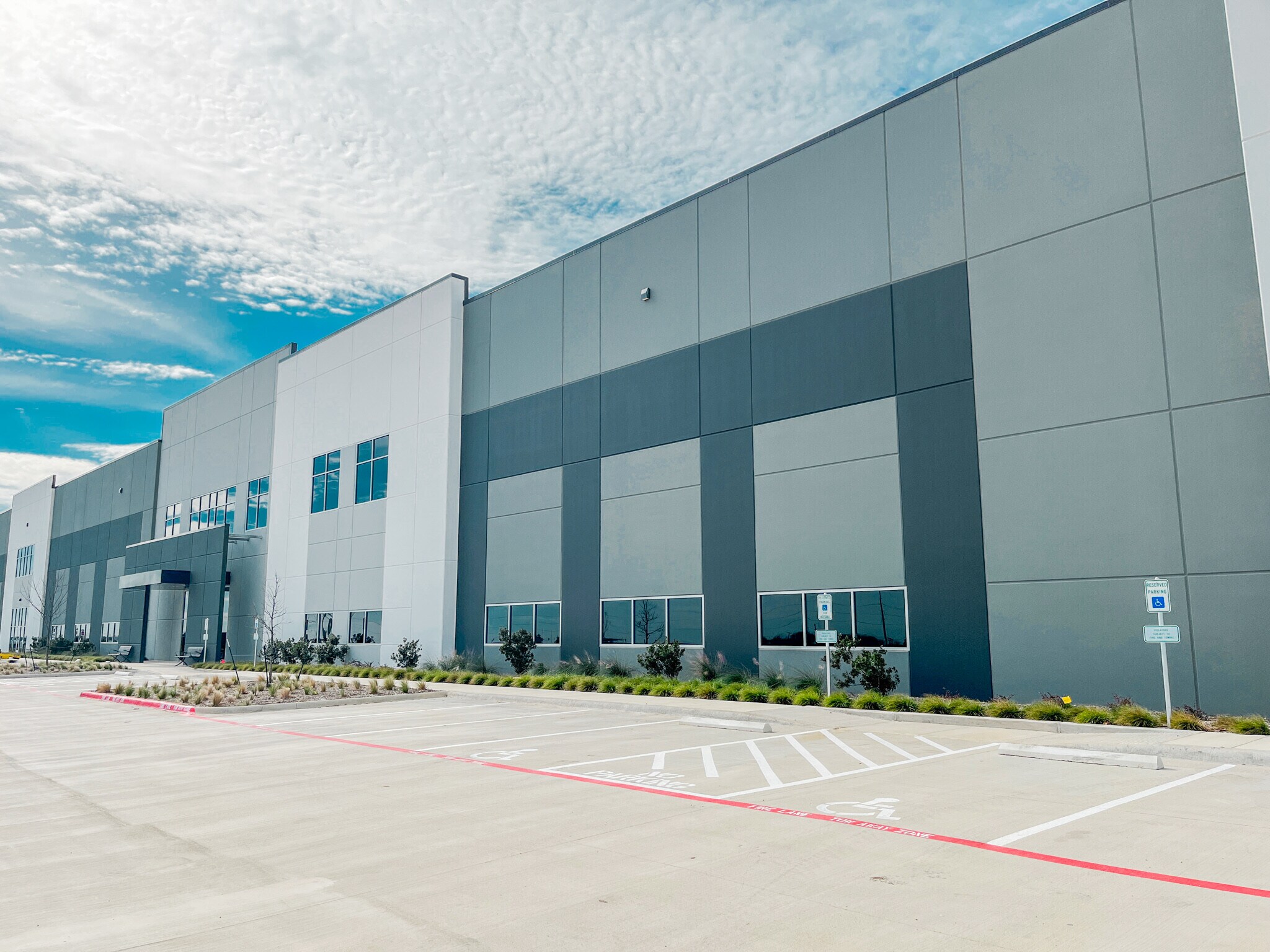 101 Velocity Dr, Georgetown, TX à louer Photo de l’immeuble– Image 1 sur 3