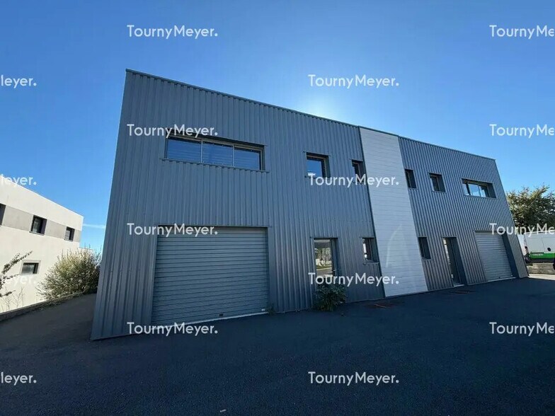 Local d'activités dans Pompignac à vendre - Photo de l’immeuble – Image 2 sur 5